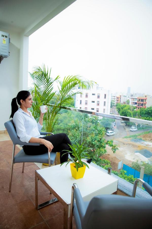 Lime Tree Luxury Studio - Service Apartment Near Artemis Hospital ,Gurgaon Luaran gambar